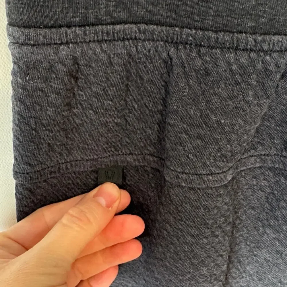 Lululemon Joggers - Women's 6